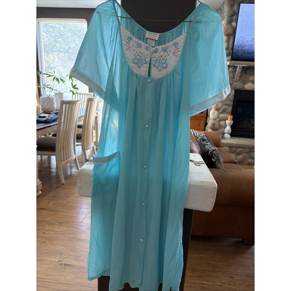 kelly reed nightgown Size Small Vintage Robe Sheer Long Short Sleeve Pocket Blue